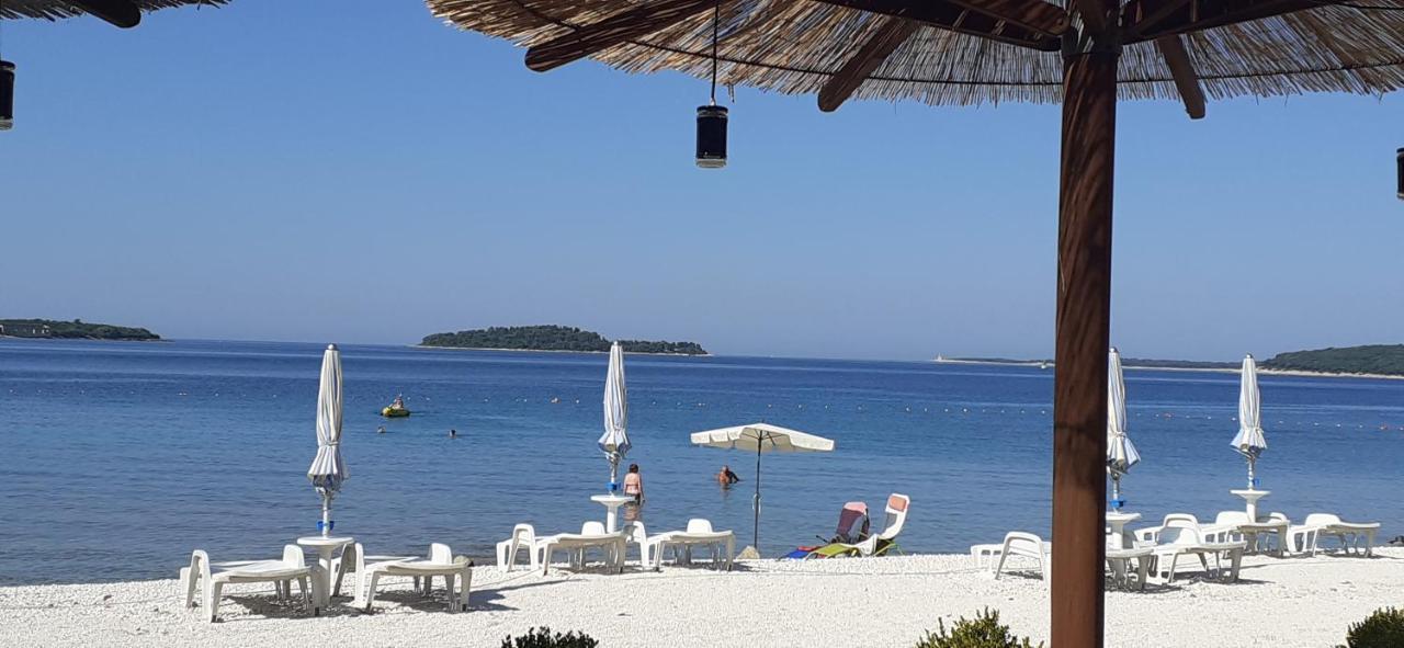 Adriatic Apartments Nada Fazana Bagian luar foto