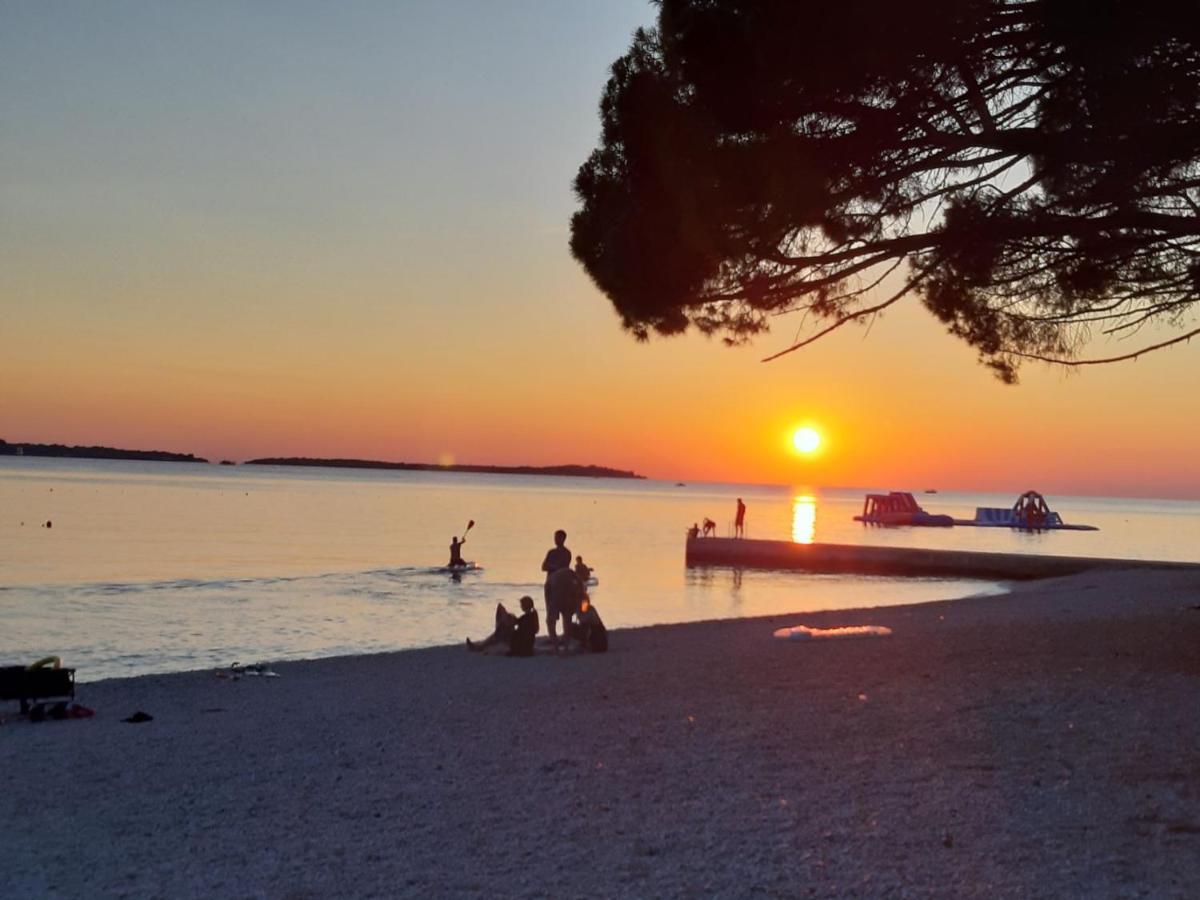 Adriatic Apartments Nada Fazana Bagian luar foto